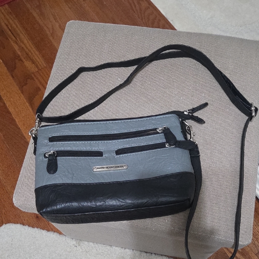 Stone Mountain Leather Black and Gray Crossbody Purse Bag Sporty Design Zippers
